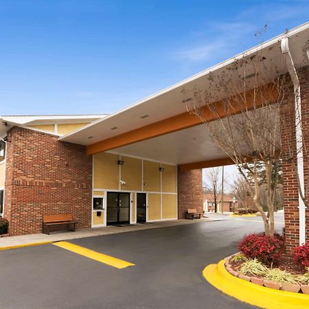 Super 8 By Wyndham Charlotte University Exterior foto